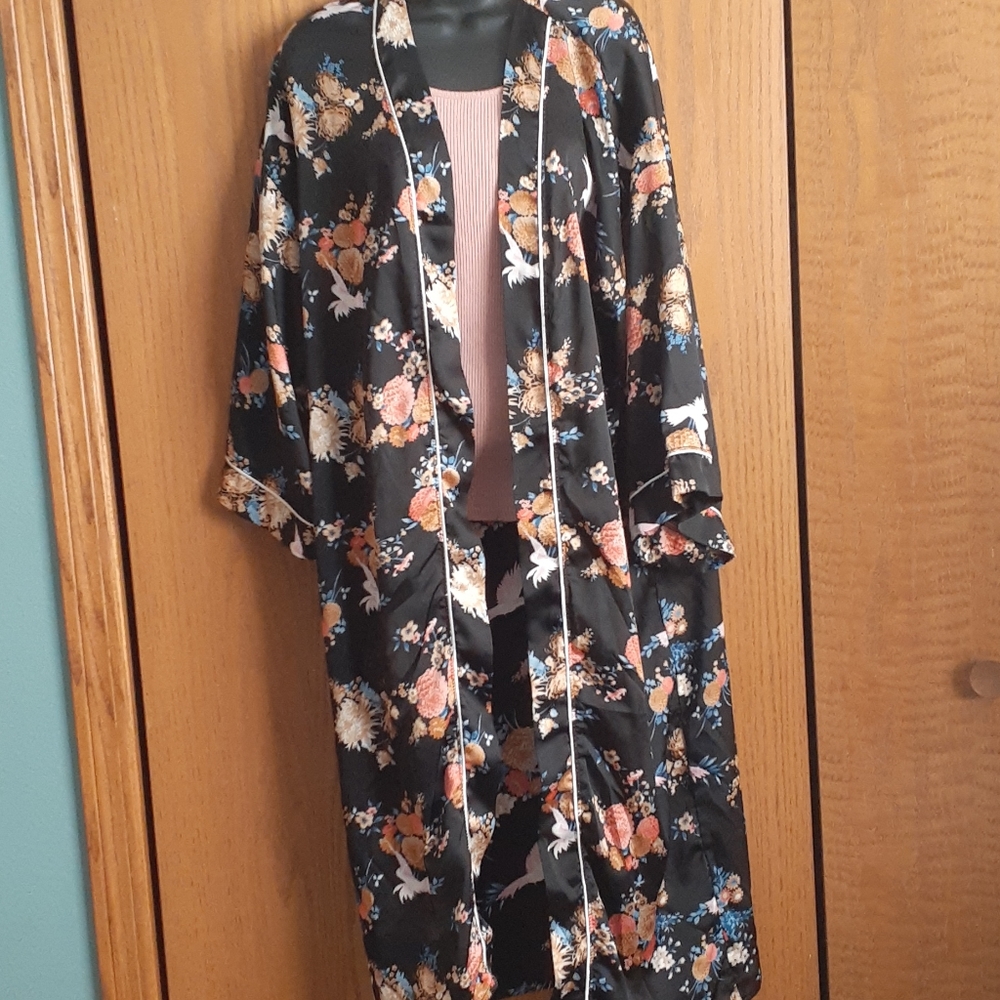 Charlotte Russe Lovely Black Floral Kimono